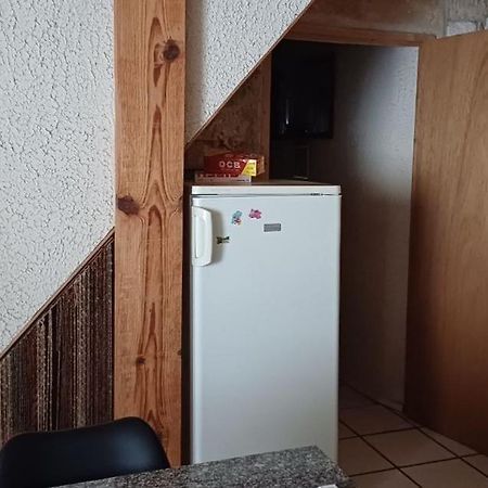 Appartement Chaleureux Dans Une Maison En Pierre Mireval 外观 照片