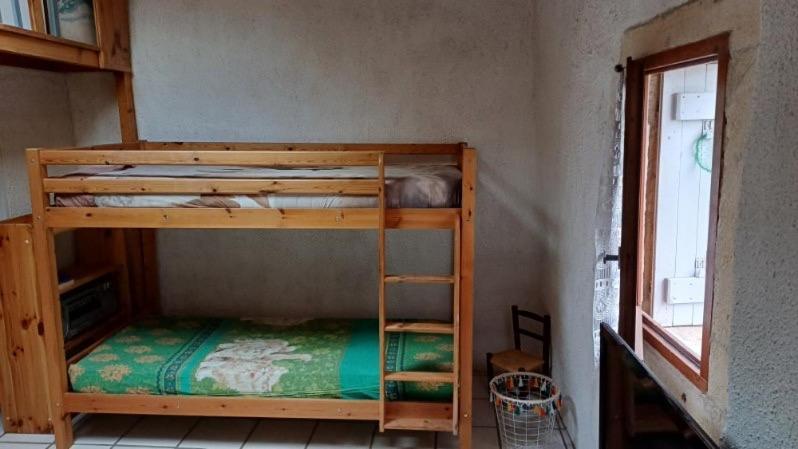 Appartement Chaleureux Dans Une Maison En Pierre Mireval 外观 照片